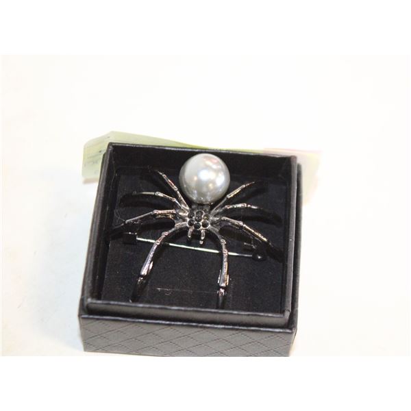 GREY PEARL STYLE SPIDER BROOCH