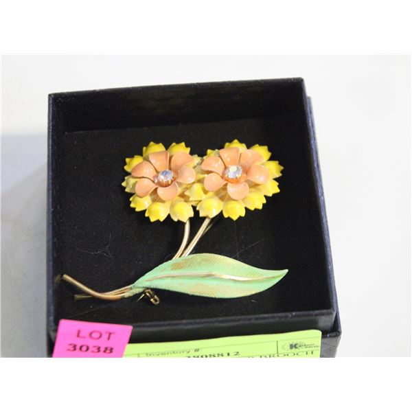 1950’S ENAMEL FLOWER BROOCH