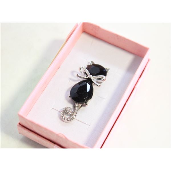 BLACK CRYSTAL BODY CAT BROOCH