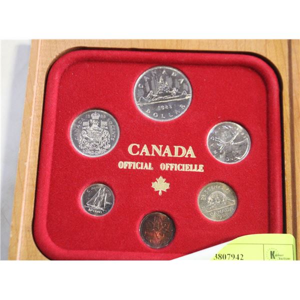 1983 6 COIN SET IN LEATHER & WOOD CASE