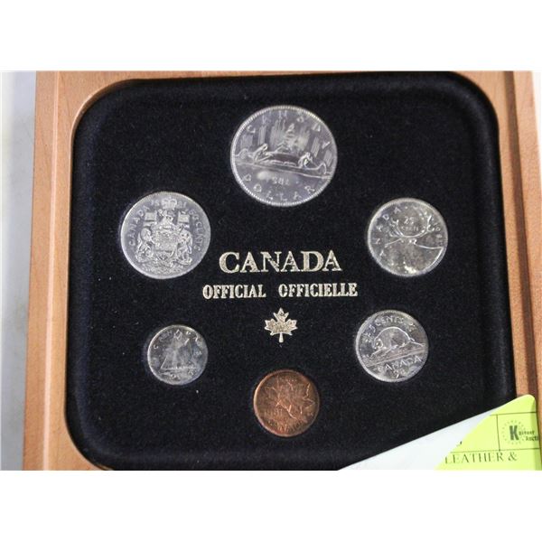 1981 6 COIN SET IN LEATHER & WOOD CASE