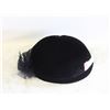 Image 1 : VINTAGE LADIES BLACK HAT WITH BLACK