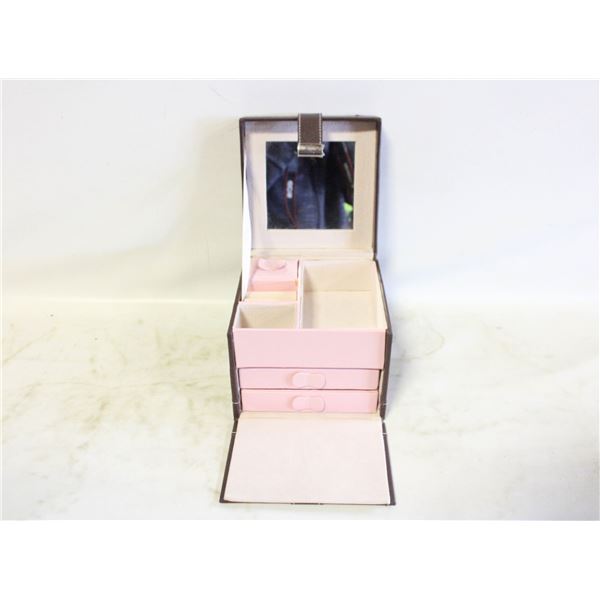 TRAVEL JEWELRY CASE BROWN 6" X 6" X 5"