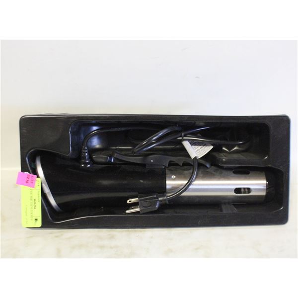 SOUS VIDE PRECISION COOKER
