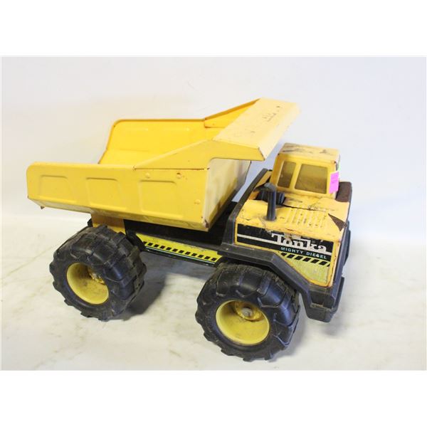 METAL TONKA DUMP TRUCK