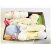 Image 1 : VINTAGE YARN- BOX LOT ASSORTED