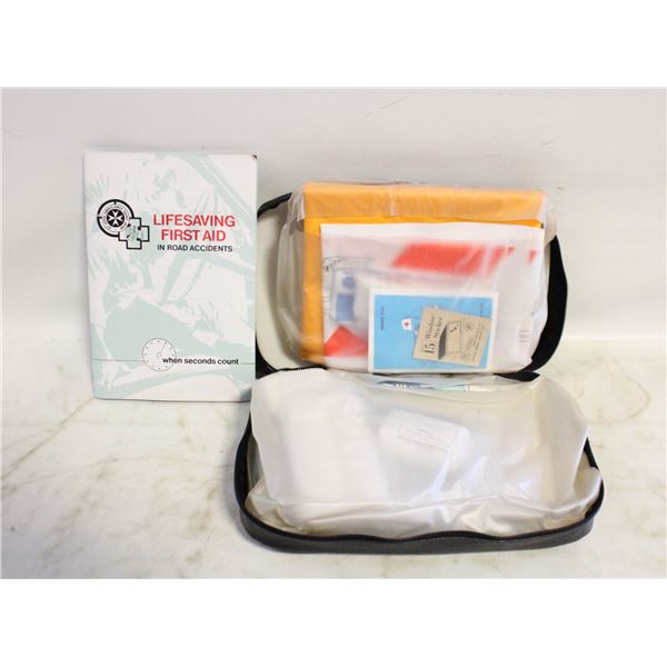 ST JOHN AMBULANCE FIRST AID KIT W/SUPPLIES