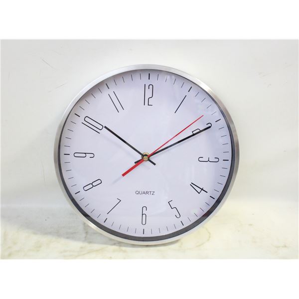 WALL CLOCK - SILENT - BRUSHED ALUMINUM