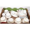 Image 1 : ROYAL ALBERT, 8 TEACUPS 7 SAUCERS, 7 PLATES, CREAM