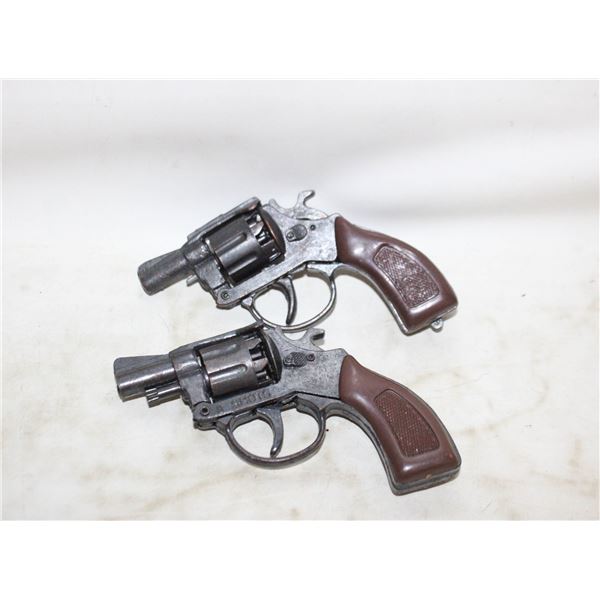 TWO VINTAGE CAP GUNS TOYS