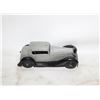 Image 1 : DINKY TOYS VINTAGE CAR