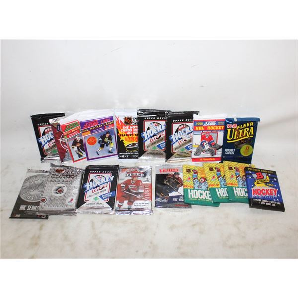 18 SEALED PACKS OF HOCKEY CARDS