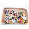 Image 1 : FLAT OF TOYS