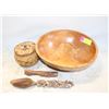 Image 1 : HAND CARVED WOOD ESTATE ITEMS