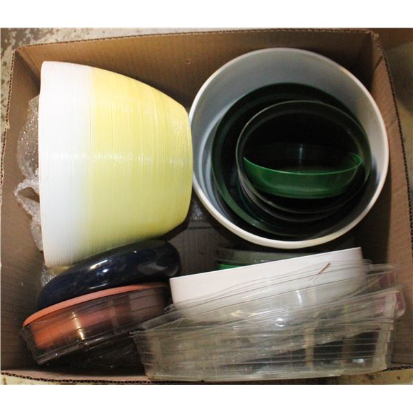 YARD & GARDEN PLANT POTS- BOX LOT ASSORTED