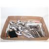 Image 1 : VINTAGE FLATWARE/SERVING UTENSIL ASSORTED BOX LOT