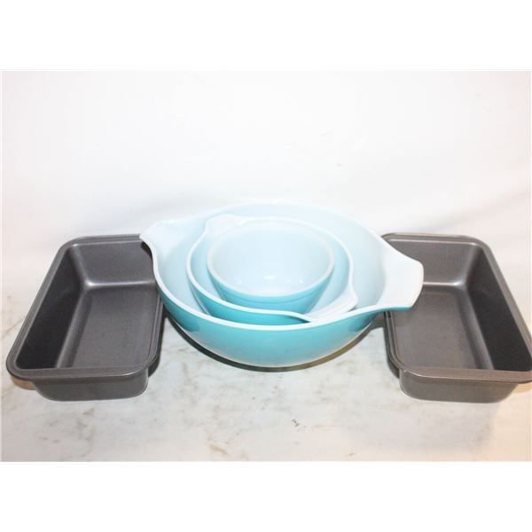 VINTAGE 3 PC PYREX BOWL SET + 2 NEW BETTY CROCKER