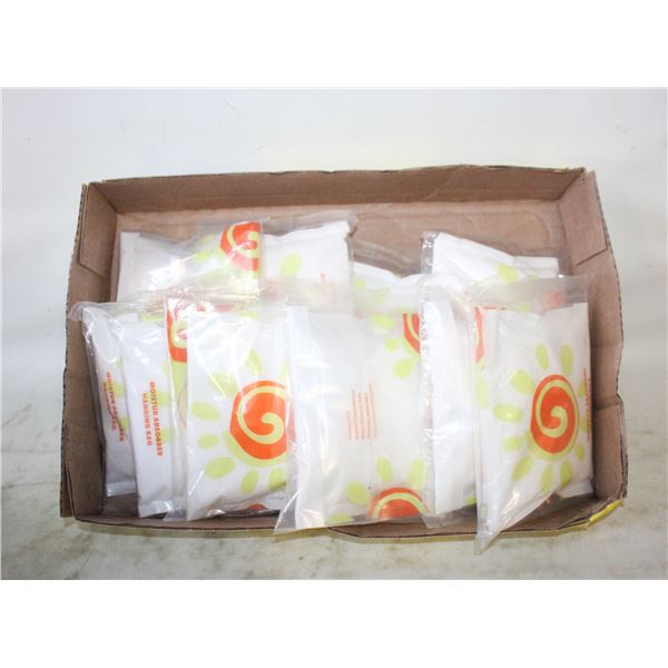 FLAT OF HANGING MOISTURE ABSORBERS