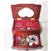 Image 1 : ESTATE JEWELERY BOX