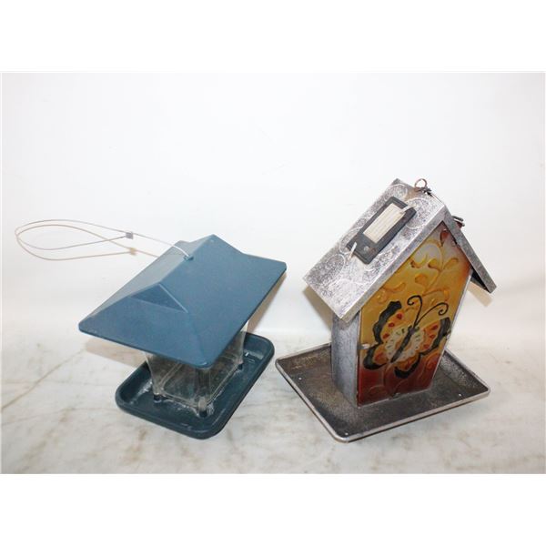 BUTTERFLY SOLAR BIRD FEEDER(NEEDS BATTERY) WITH