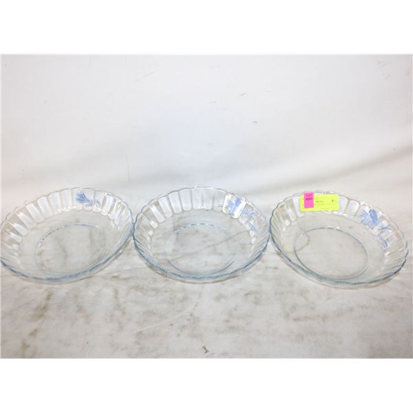 GLASS SERVING BOWLS, SET OF 3; CLEAR