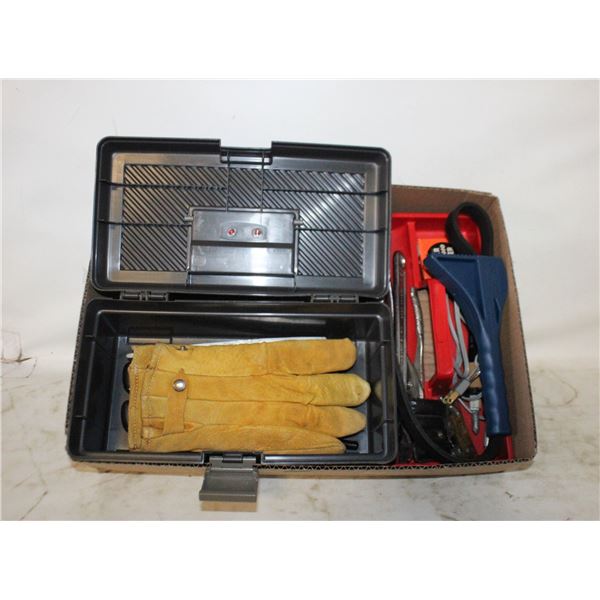 RUBBERMAID TOOLBOX W/ASSORTED TOOLS
