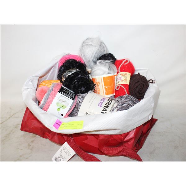 LOT OF COTTON AND YARN