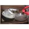 Image 1 : LOT OF VINTAGE DISHES