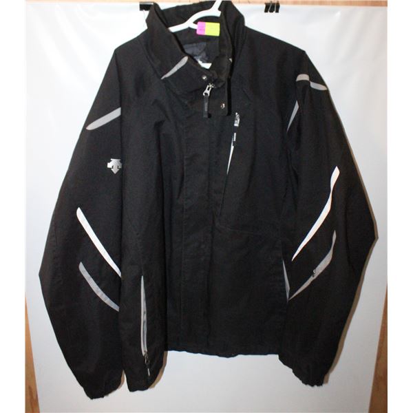 DESCENTE MENS 2XL BLACK RIDING JACKET