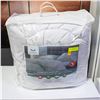 Image 1 : WESTEX CANADIAN WHITE DOWN DUVET ALL SEASON KING