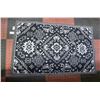 Image 1 : SADIE CHENILLE ACCENT RUG BLACK & WHITE - 30 X 45"
