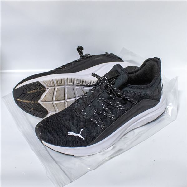 PUMA MENS RUNNERS BLACK & WHITE SIZE 12