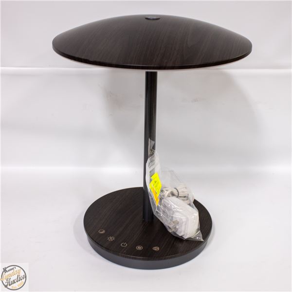 ULTRABRITE LED DOME DESK LAMP & WIRELESS CHARGER