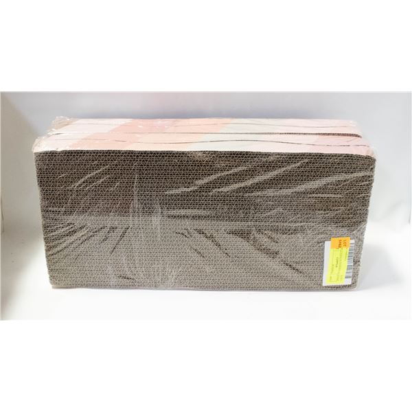 PACK OF 4 SCRATCH PADS FOR CATS.