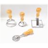 Image 1 : RAVIOLI PASTA CUTTERS. SET OF 3 WITH ROLLER.