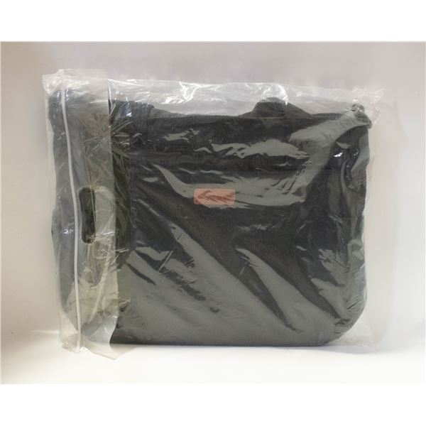 BLACK CANVAS TRAVEL/GYM BAG. NEW.