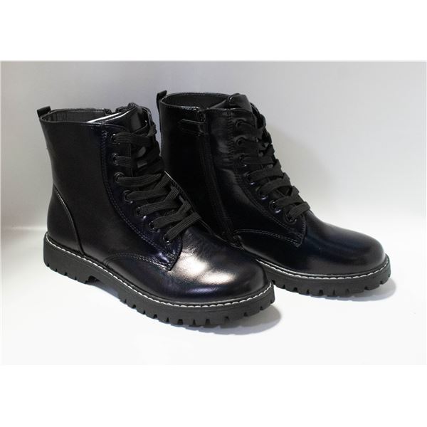 FIRELLI KIDS ANKLE BOOT. SIZE 6. NEW. TRENDY.
