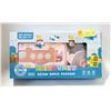 Image 1 : SEA WORLD- 3 PIECE BENTO BOX. NEW IN BOX.
