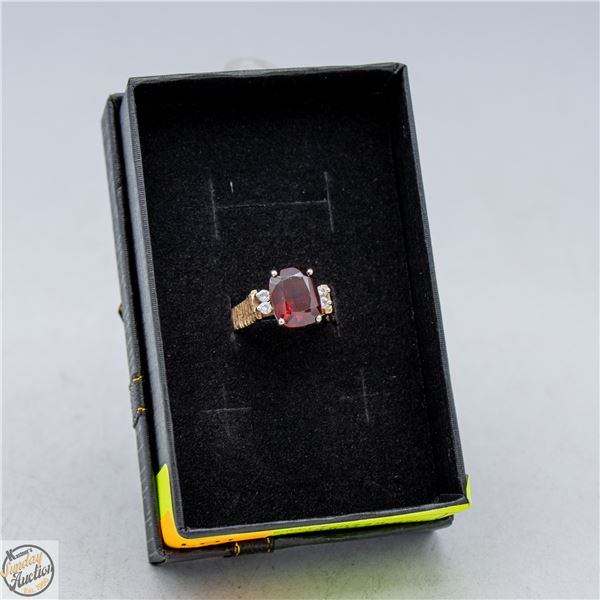 VINTAGE 14K GOLD GARNET RING STAMPED 1978 SZ 5.75