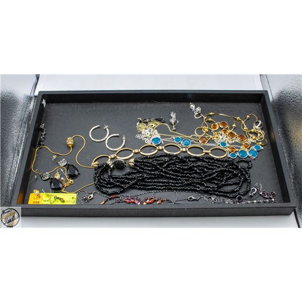 LOT OF ASSORTED VINTAGE AVON NECKLACES
