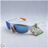 Image 1 : PAIR OF NEW SUNGLASSES