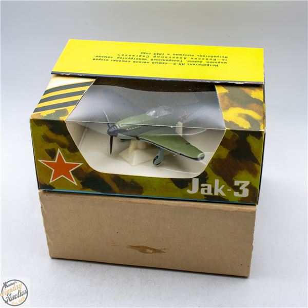 YAK-3 WWII AIRFIGHTER MODEL SCALE 1:72 METAL
