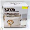 Image 1 : SOUTH PAW MULTIFUNCTIONAL CAT BED & SCRATCHING