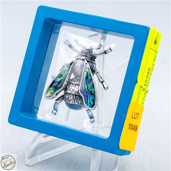 NEW ABALONE ACCENT BEE BROOCH 1.73”X1.38”