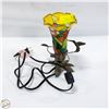 Image 1 : TIFFANY STYLE LAMP WITH FLORAL DESIGN AND METAL