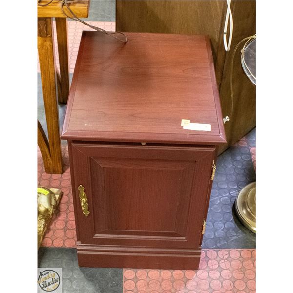 WOODEN BEDSIDE TABLE WITH 1 FRONT DOOR