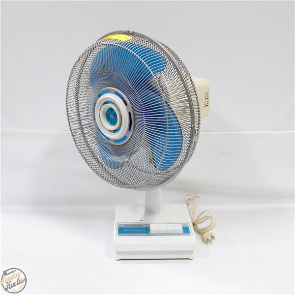 SOLARAY TABLE FAN- 18"