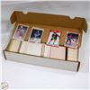 Image 1 : LOT OF VARIOUS HOCKEY CARDS IN BOX