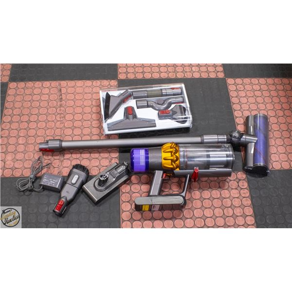 DYSON V11 VACUUM WITH PARTS