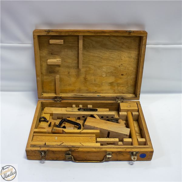 VINTAGE CHILDREN'S WOOD WORKING SET